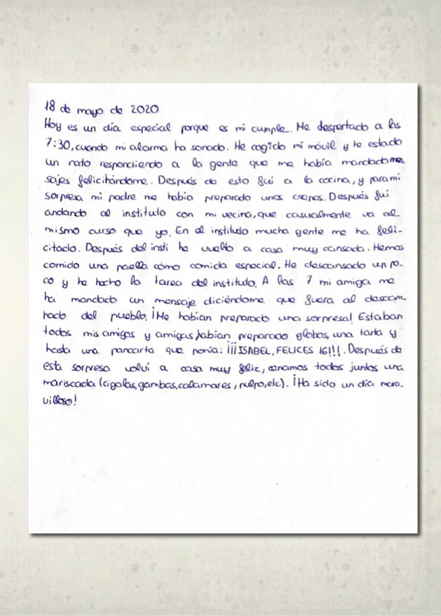 Textos manuscritos sobre hoja de papel tipo folio actual