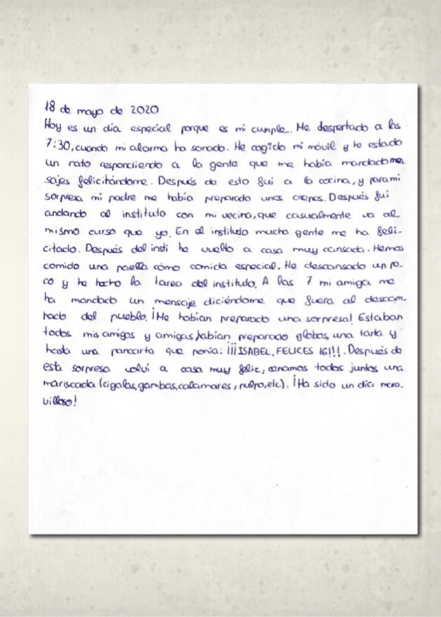 Textos manuscritos sobre hoja de papel tipo folio actual