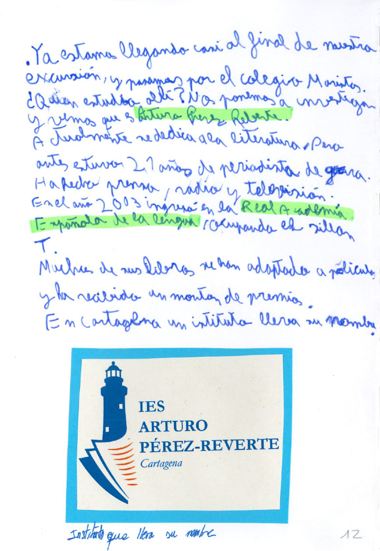 Texto infantil manuscrito y la imagen institucional del IES Arturo P rez Reverte de Cartagena con un faro azul sobre p ginas de libro con letras rojas.